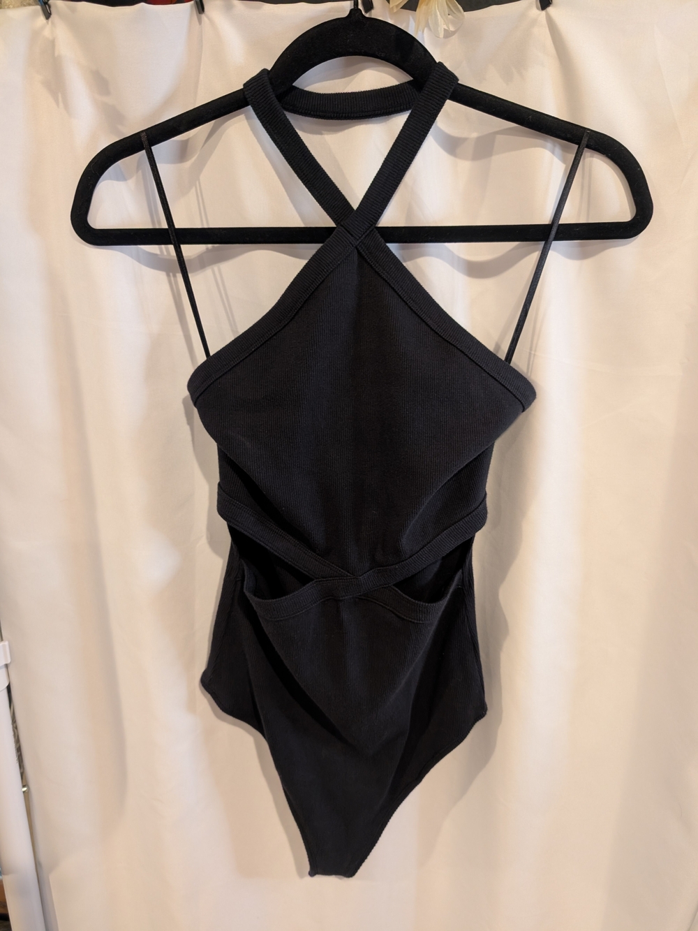 NWT Abercrombie & Fitch Black Soft Ribbed Halter Cutout Bodysuit Size Medium